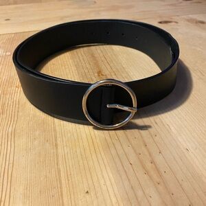 black and gold buckle belt